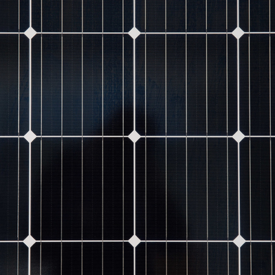 400w 410w ألواح شمسية PV مع Imp 12.7-13.2A وزجاج الحديد المنخفض