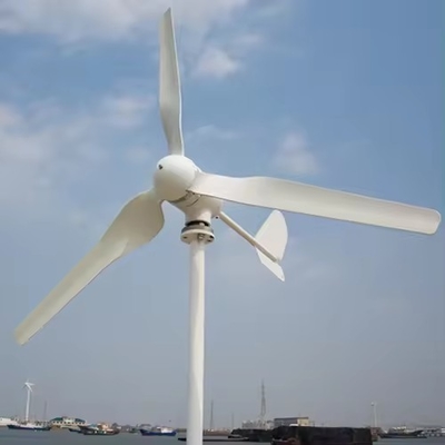 نظام توليد طاقة الرياح الهجينة 3Kw / 5Kw / 10Kw مع شفرات الألياف الزجاجية المقوية